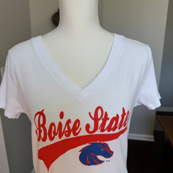 BOISE STATE T-Shirt Womens Medium White V-Neck Collegiate - Picture 7 of 8